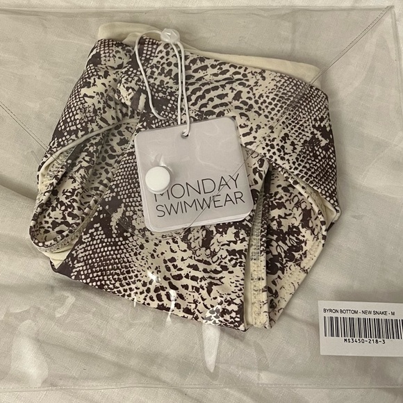 NWT Monday Swimwear Byron Bottom in Snake - Picture 4 of 5